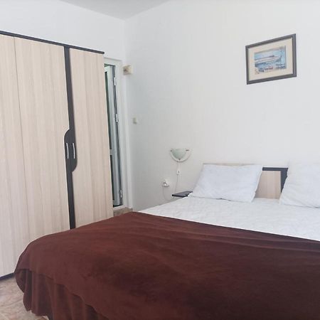 Family Hotel Bohemi II Primorsko Zewnętrze zdjęcie