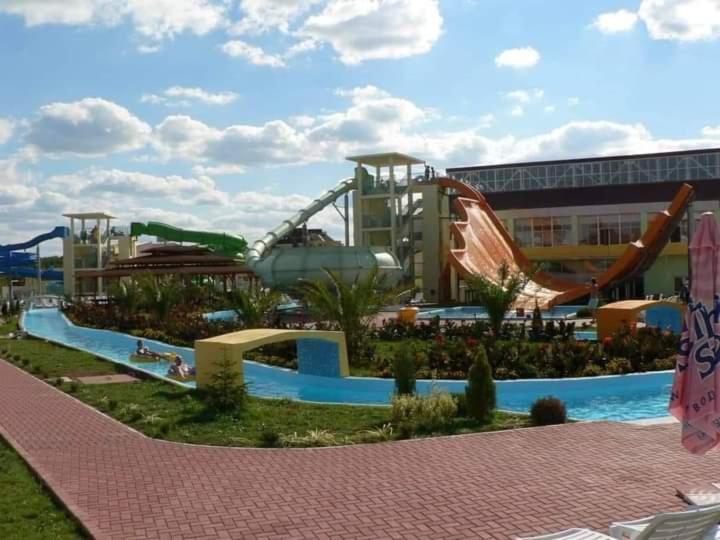 Family Hotel Bohemi II Primorsko Zewnętrze zdjęcie